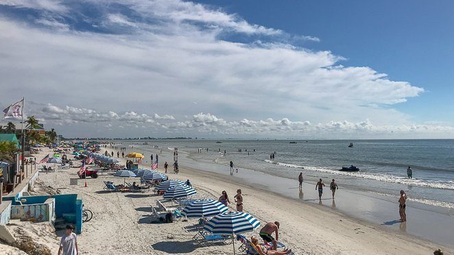 Visit Fort Myer's Beach FL for a day Visit Fort Myer's Beach FL for a day