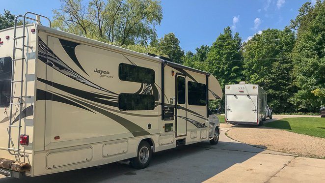 RVing for dummies - will you tow or be towed