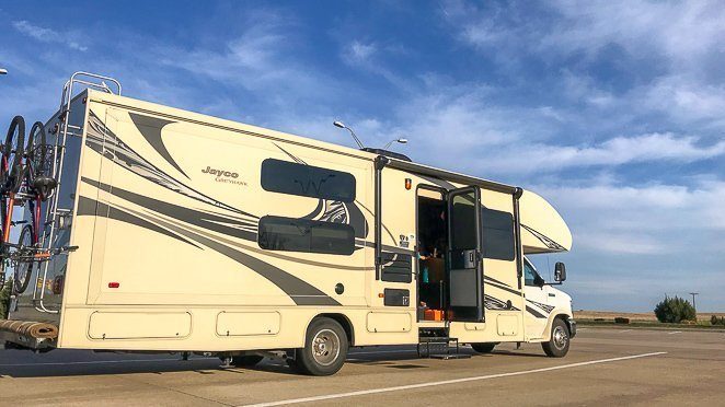 Living in an rv full time - full time rv living