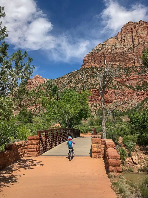 Hikes in Zion - Pa'rus trail