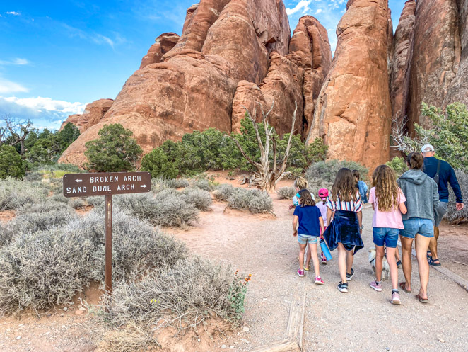 Sand Dune Arch short Hike