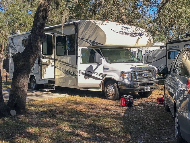 Top RV camper accessory - Air compressor