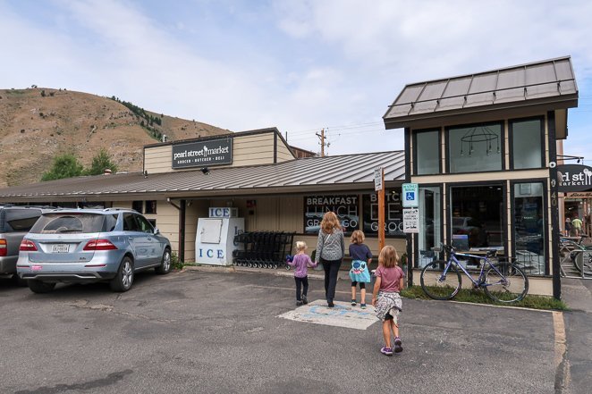 Pearl Street Market