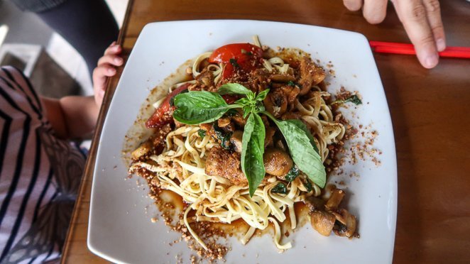 Melting Wok Fried Noodles