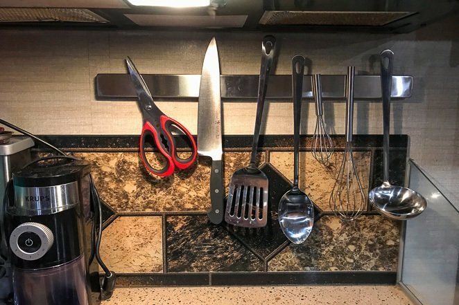 RV kitchen knives storage