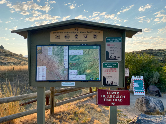 Lower Hulls Gulch Trailhead