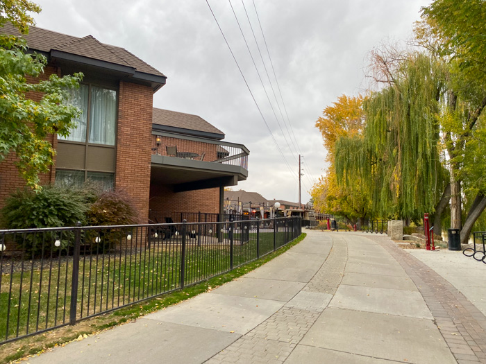 Riverside Hotels On The Greenbelt bike path and Boise River_