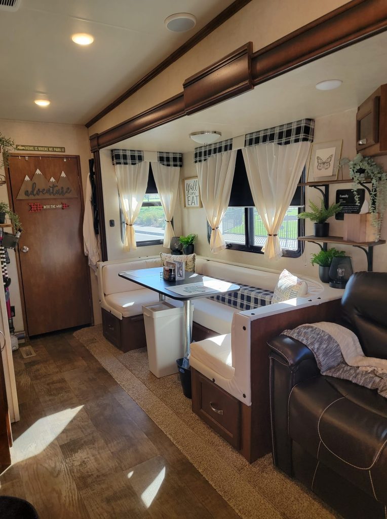 campsite decorating ideas for inside RV